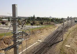 Linea de Salamanca a Fuentes de Oñoro a su paso por Tejares.