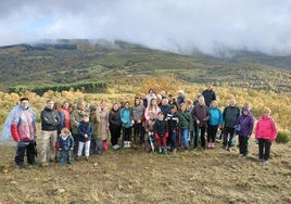 Los participantes en la marcha disfrutaron de la belleza natural de La Hoya