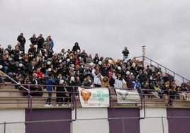 Seguidores del Salamanca UDS en el anexo de Zorrilla el 14 de diciembre del 2019, en la última visita blanquinegra al filial pucelano.