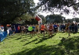 Primeros metros de la Carrera Popular Taurina.