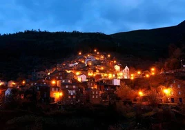 Panorámica de Piódão de noche.