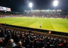 Vista del llenazo del Helmántico en el choque del pasado 30 de noviembre del 2016, cuando el Guijuelo jugó con el Atlético en el estadio.