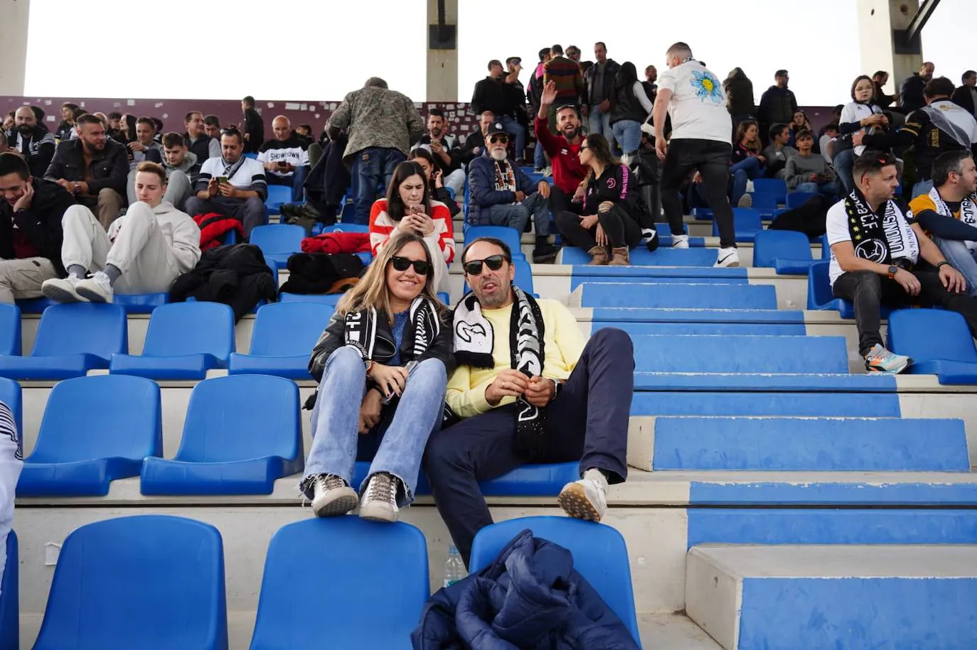 Muchas ganas de impulsar a Unionistas antes de la Copa: búscate en la grada del Reina Sofía ante el Barakaldo