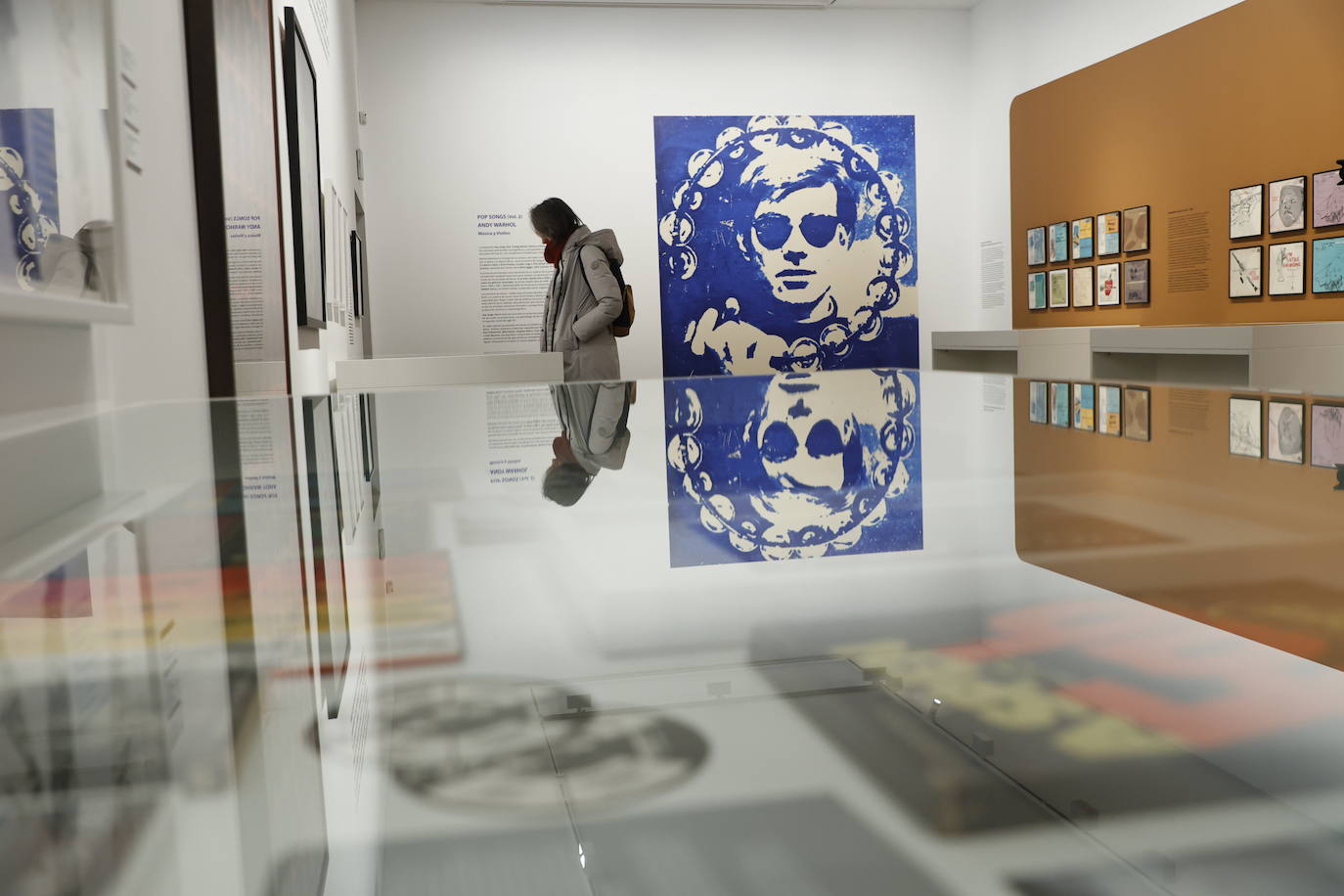 El Fonseca acoge una exposición con más de 300 piezas de Andy Warhol