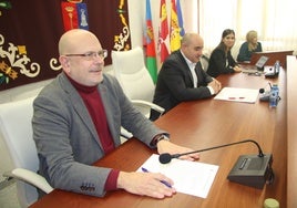 Fernando Martínez, Ventura Recio y Miryam Tobal en la sesión plenaria de presupuestos.