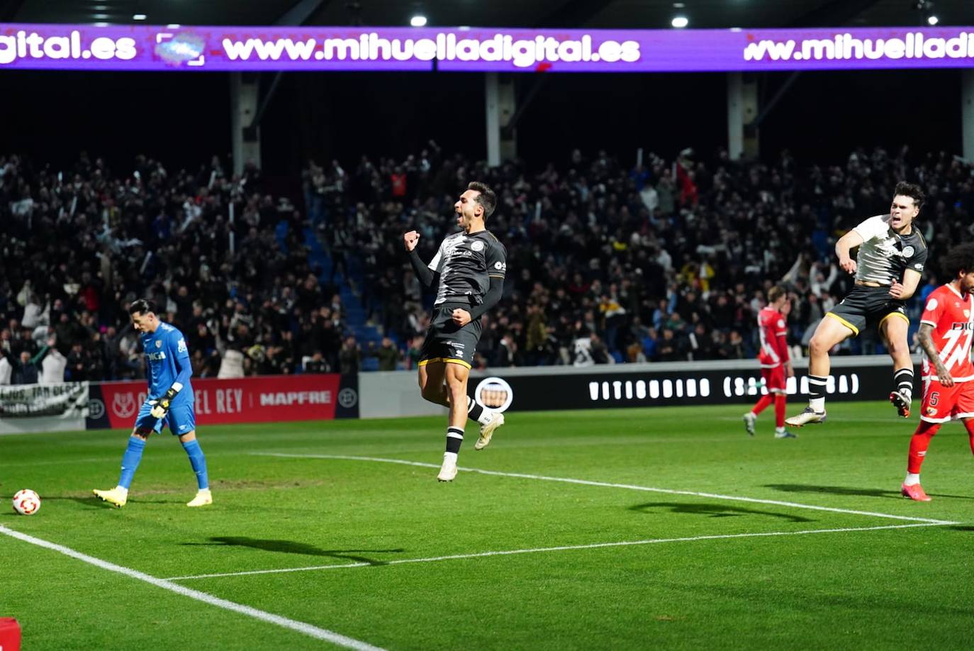 Todas las imágenes de la noche de Copa para Unionistas contra el Rayo Vallecano