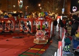 Tren infantil en la plaza de España de Santa Marta.