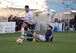 Galván se deshace de un rival del cuadro coruñés