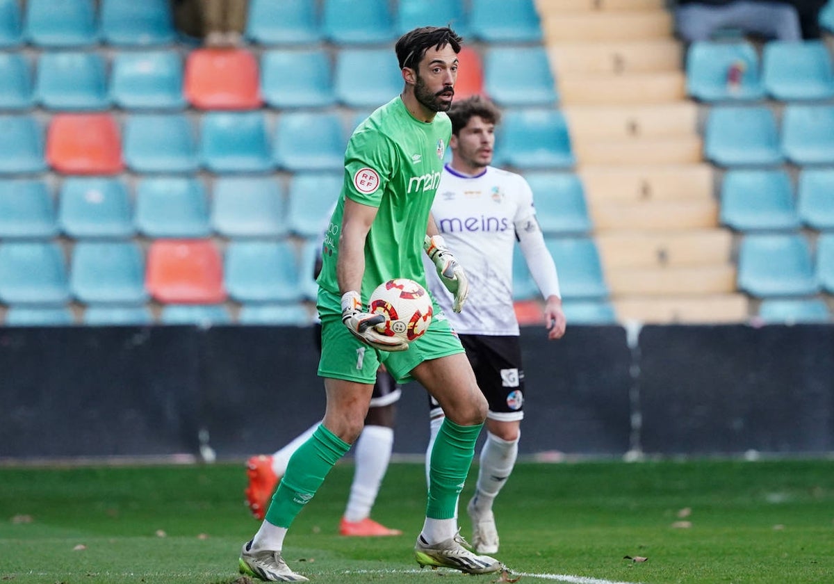 Jon Villanueva y Amaro durante el choque de este pasado domingo.