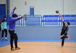 Entrenamiento del BM Ciudad de Salamanca en Villares