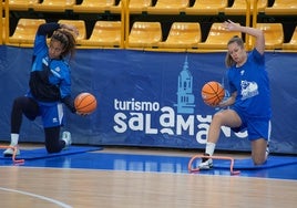 Arella Guirantes y Laura Cornelius en un entrenamiento.