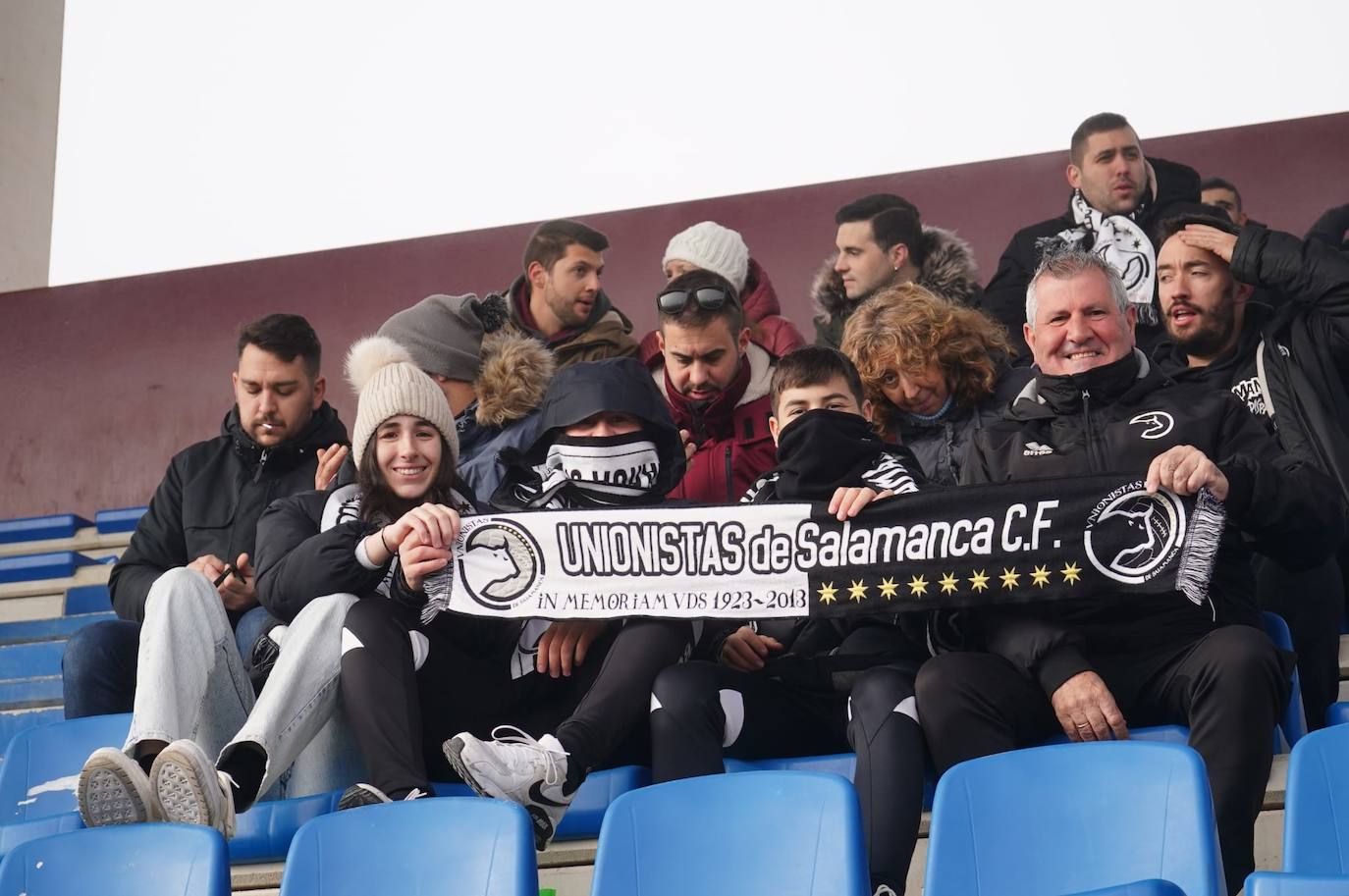 Búscate en la grada del Reina Sofía en el partido entre Unionistas y la Real Sociedad B