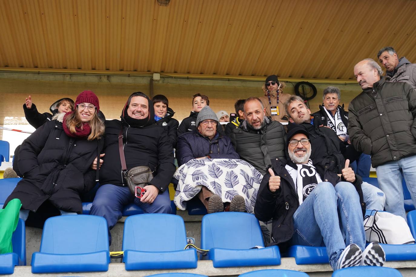 Búscate en la grada del Reina Sofía en el partido entre Unionistas y la Real Sociedad B