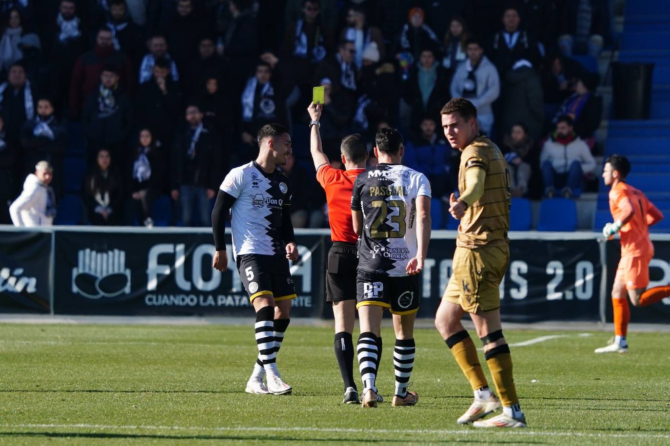 Las mejores imágenes del polémico empate entre Unionistas y la Real Sociedad B este domingo