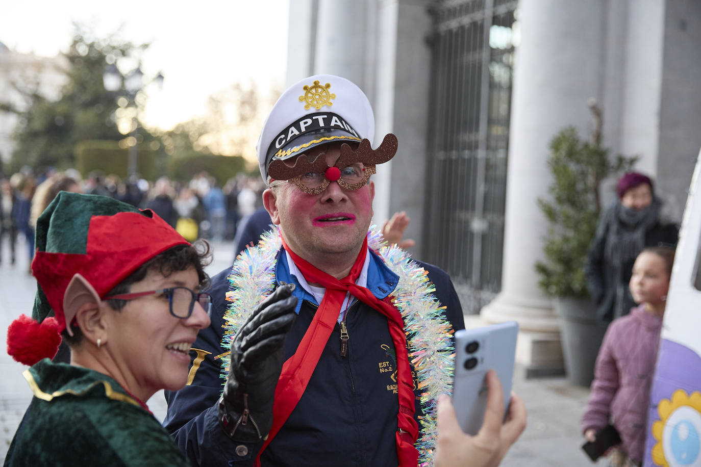 Un gato negro, el &#039;Papa de la Lotería&#039; y la mítica Manoli: las mejores imágenes del sorteo de Navidad 2024: &quot;¡A por el Gordo!&quot;