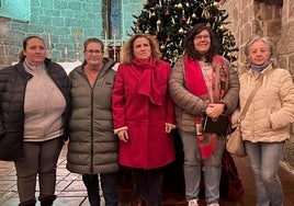 Castañar Hernández, Teresa Hernández Nieves García, María Jesús Santa Martina y Mariluz Romero, en la presentación de la rosconada solidaria en Béjar.