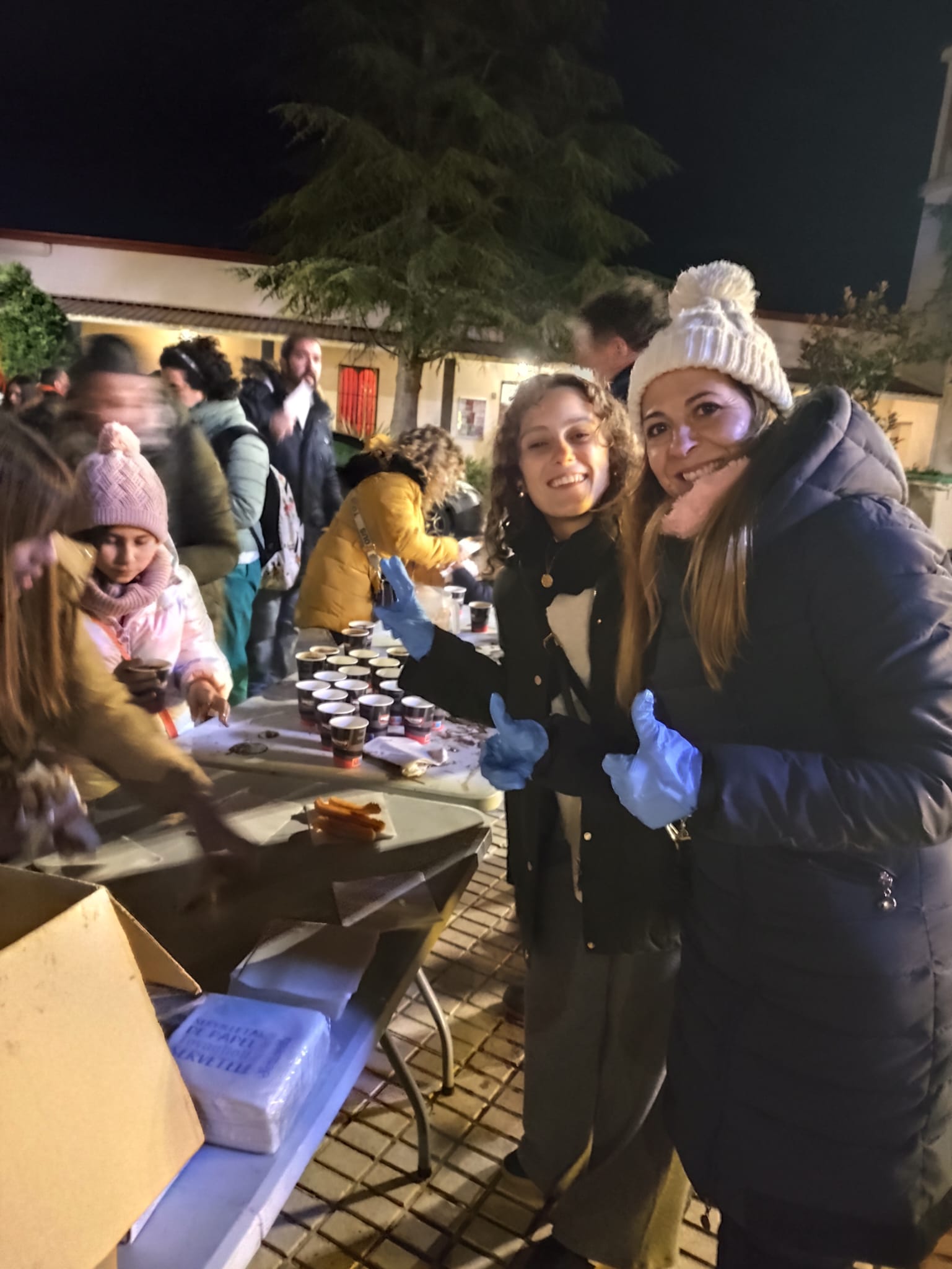 Cita solidaria en el mercado de Castellanos de Moriscos