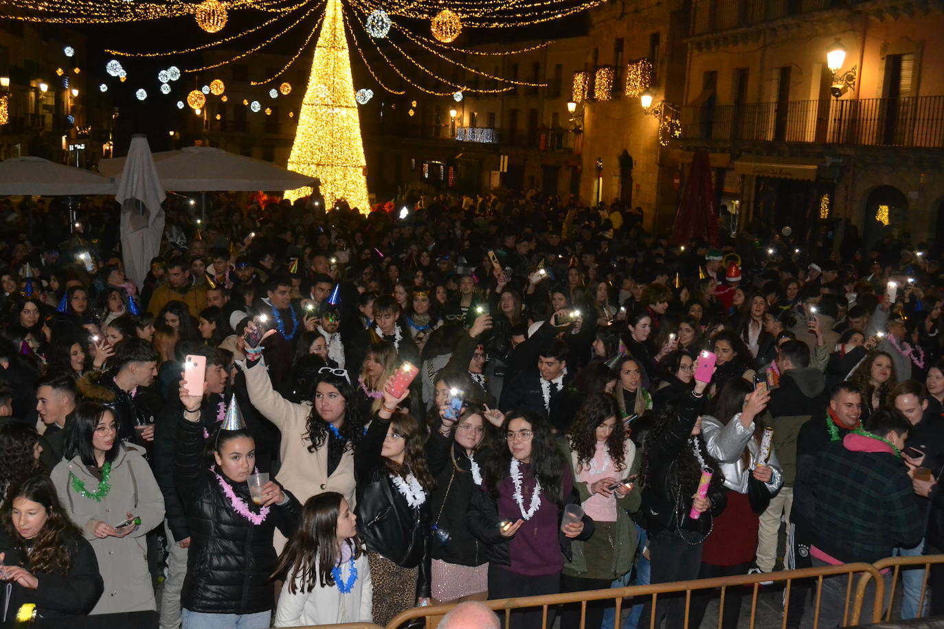 Los jóvenes de Ciudad Rodrigo festejan la entrada al 2025