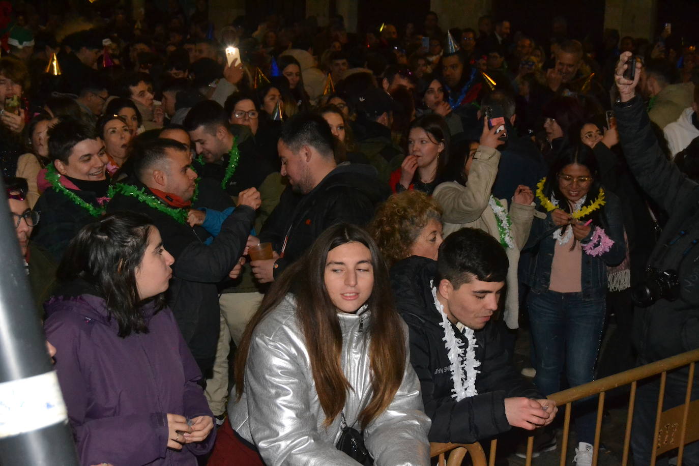 Los jóvenes de Ciudad Rodrigo festejan la entrada al 2025