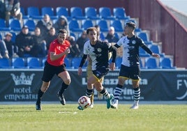 El centrocampista de Unionistas Jordi Tur durante el encuentro liguero de esta temporada frente a la Real Sociedad B.