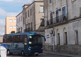 Autobus en Peñaranda de Bracamonte.