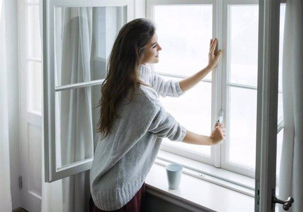 Las ventanas no son el único punto importante a la hora de cuidar la temperatura en casa |