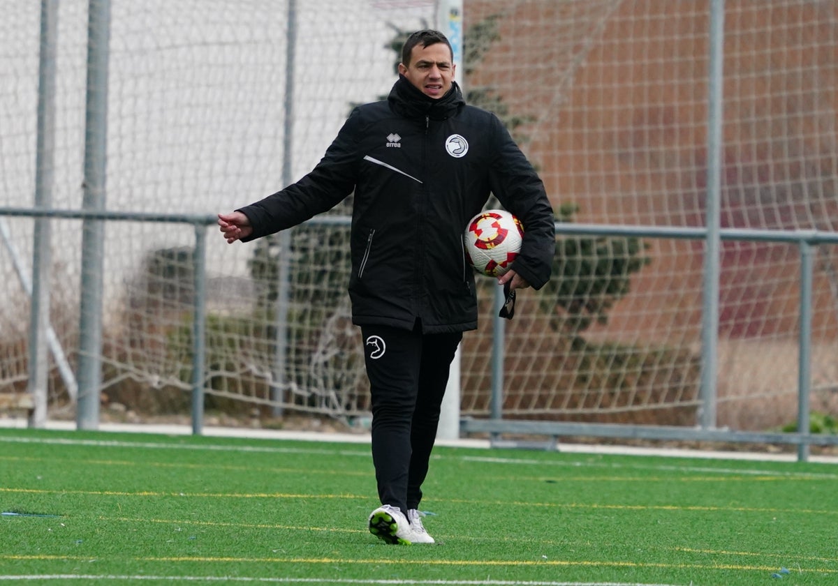 Dani Llácer, en un entrenamiento en el anexo al Reina Sofía.