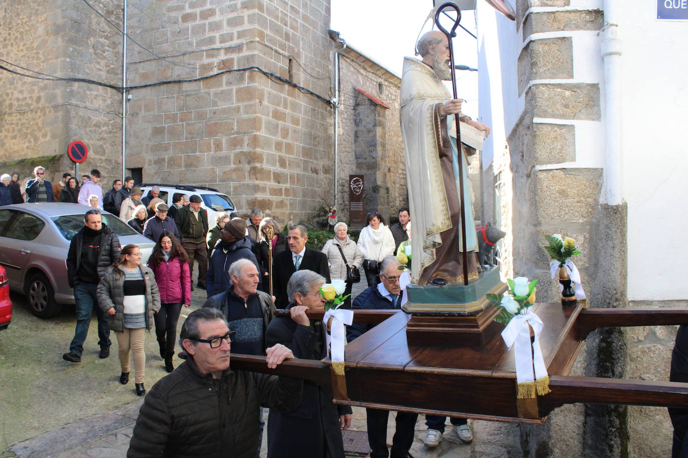 San Antón celebra su día de fiesta en Puerto de Béjar