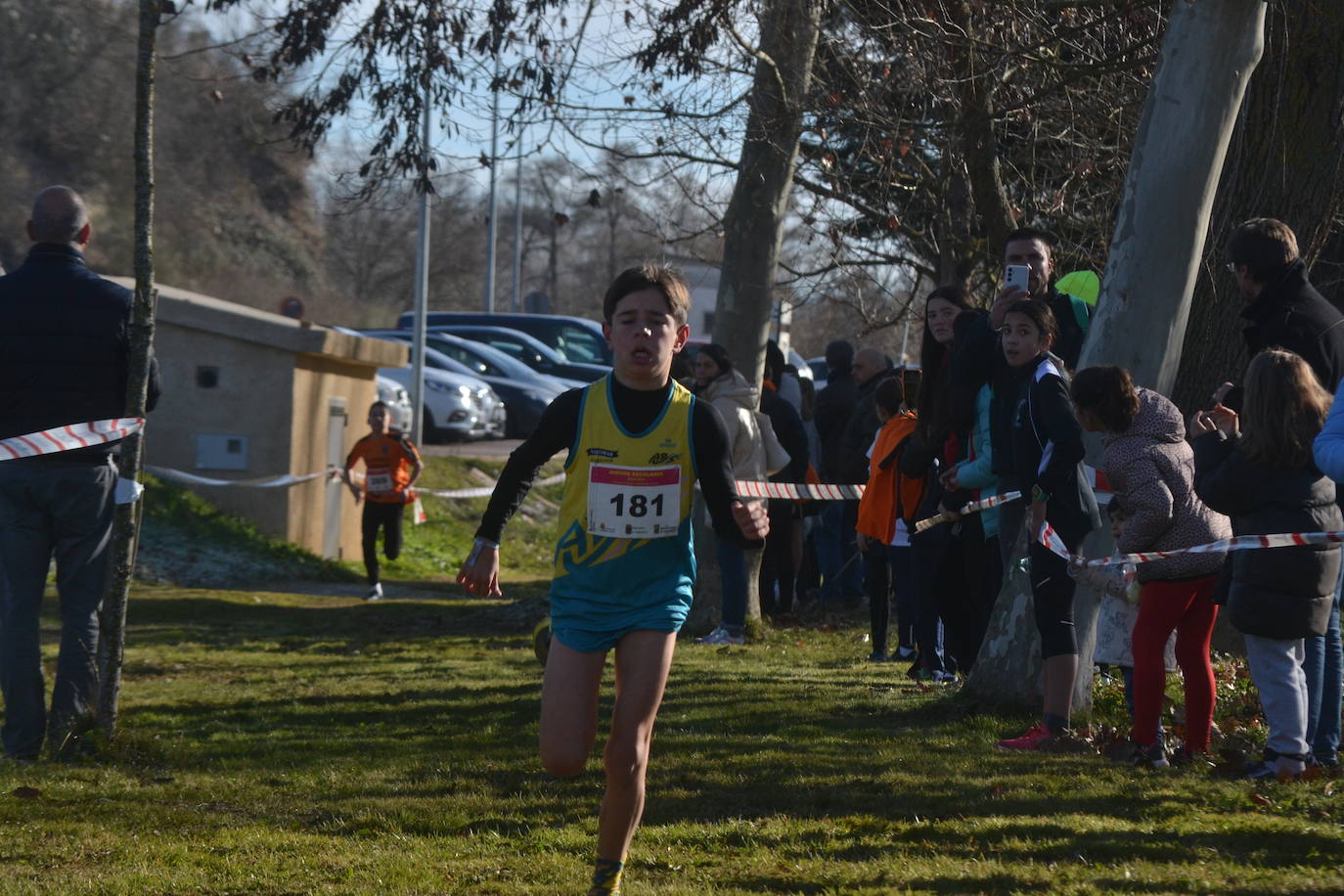 Entretenida mañana de cross escolar en Ciudad Rodrigo a pesar del frío