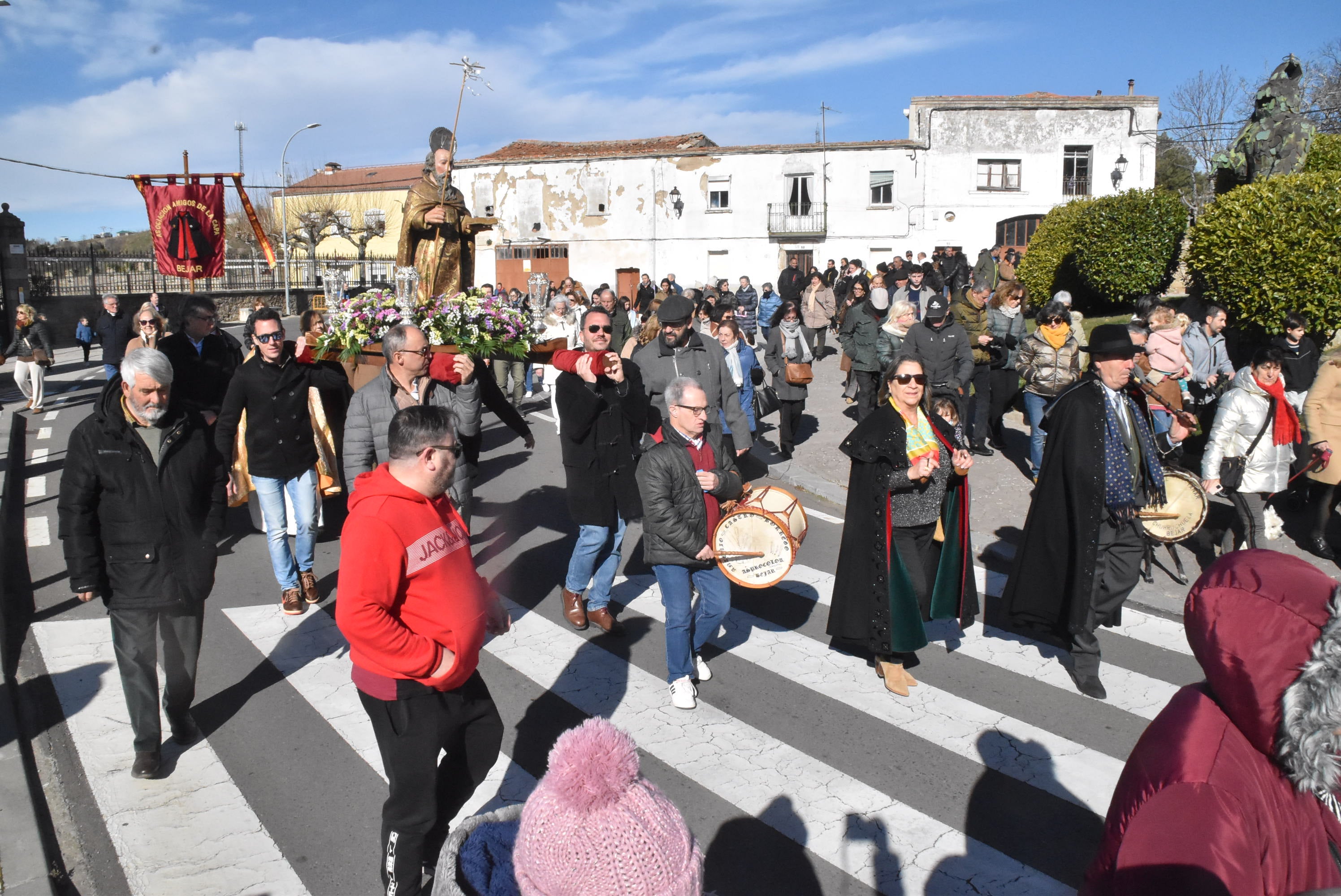 San Antón renueva la protección a los animales en Béjar