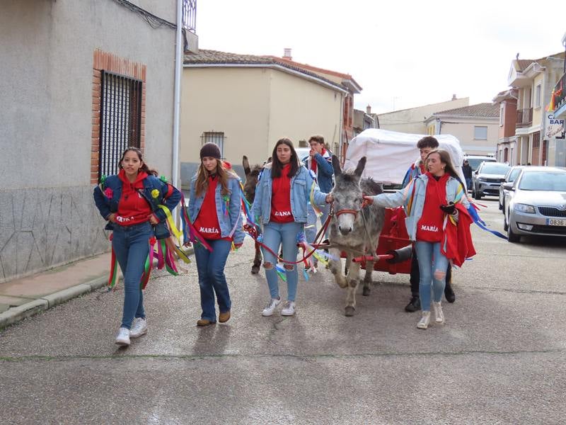 Los quintos alegran las calles de Villoria