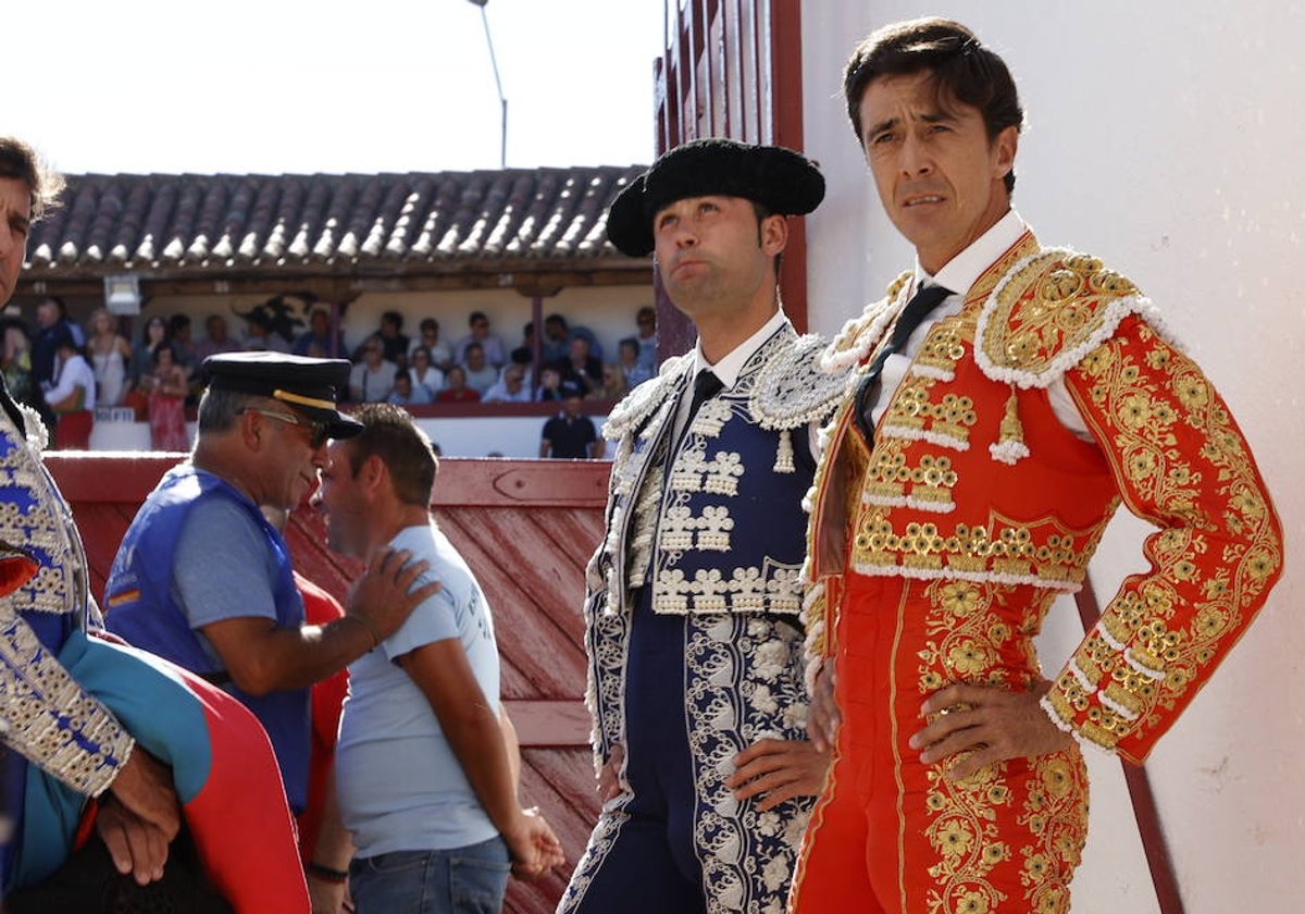 El Capea, en el patio de cuadrillas del coso de Guijuelo.