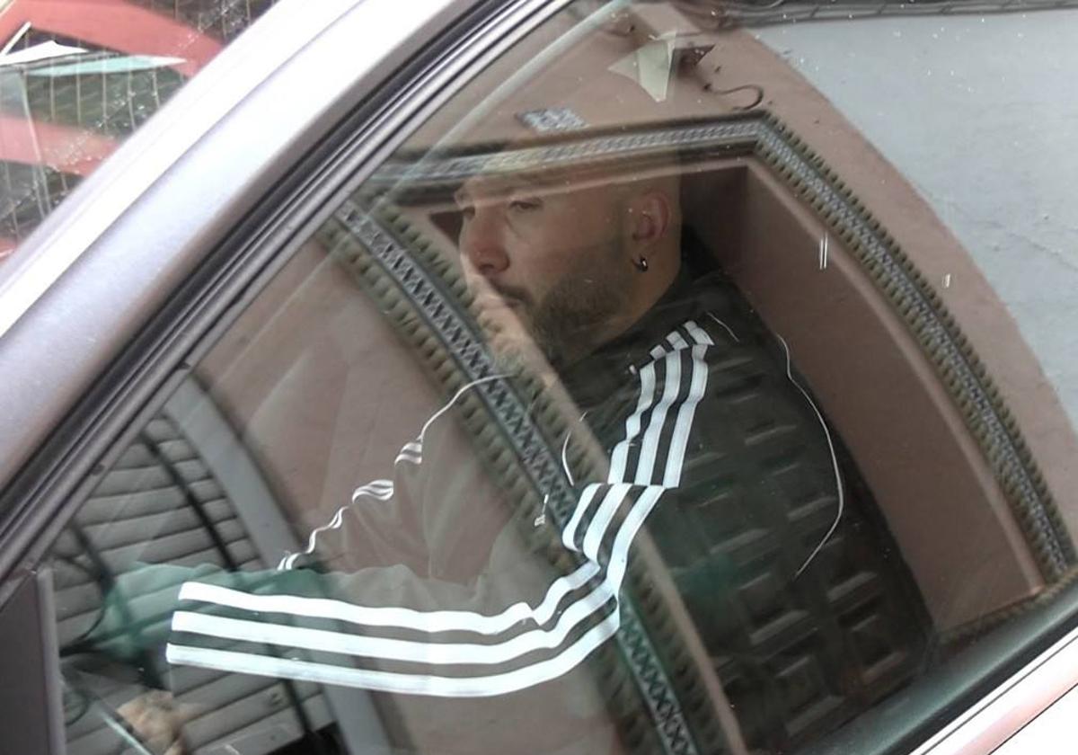 Kiko Rivera, en su coche.