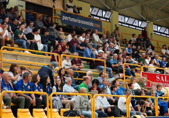 Grada del Würzburg durante un partido del Perfumerías Avenida Xoborg en la presente temporada.