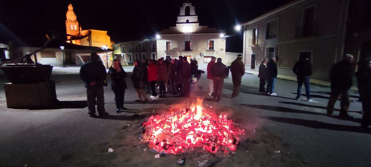 Palaciosrubios prende la mecha de sus fiestas