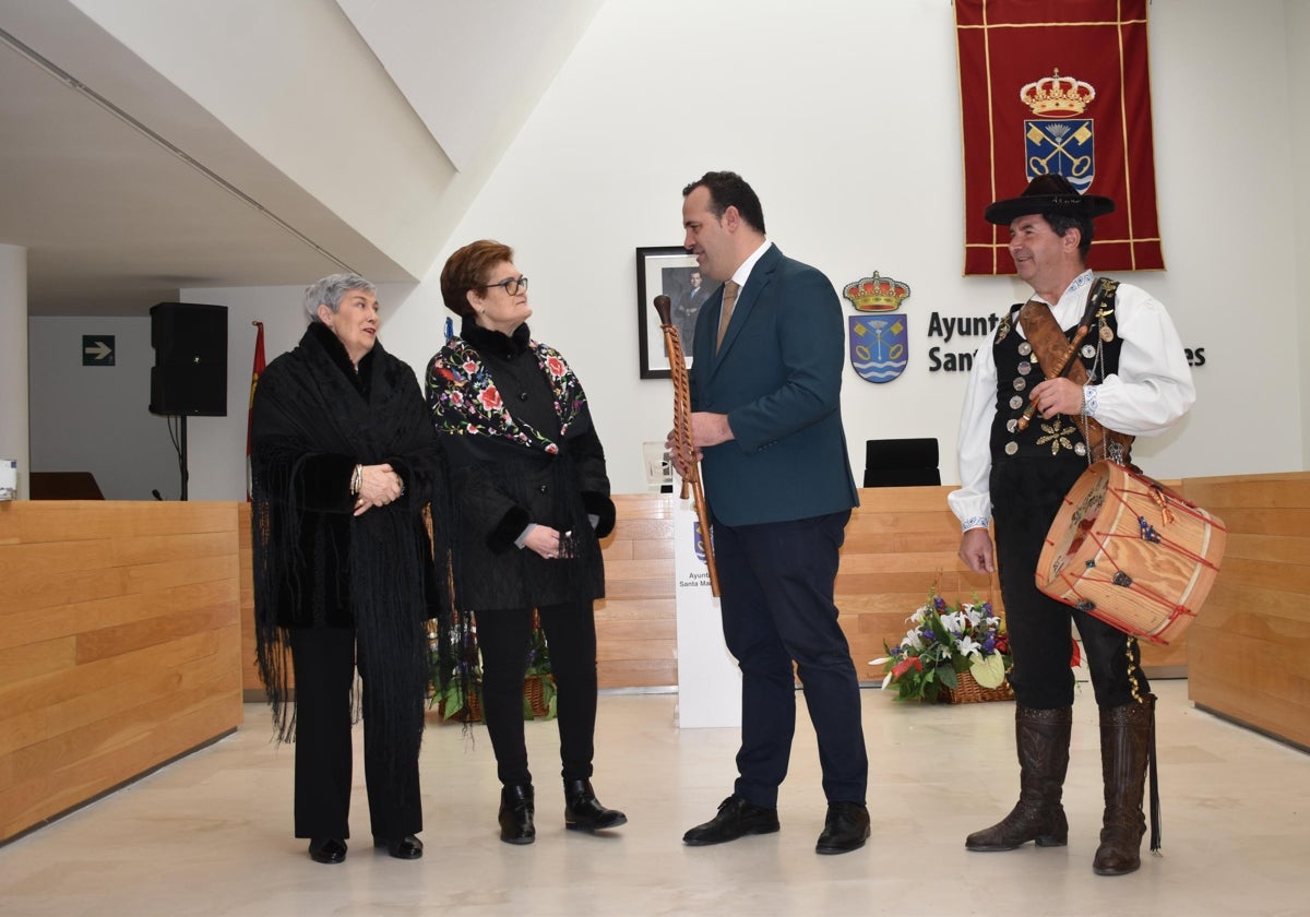 Así han recibido el bastón de mando las águedas de Santa Marta