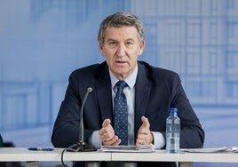 El presidente del PP, Alberto Núñez Feijóo, durante la presentación del plan de vivienda del PP, en el Colegio Oficial de Arquitectos, este jueves en Madrid.