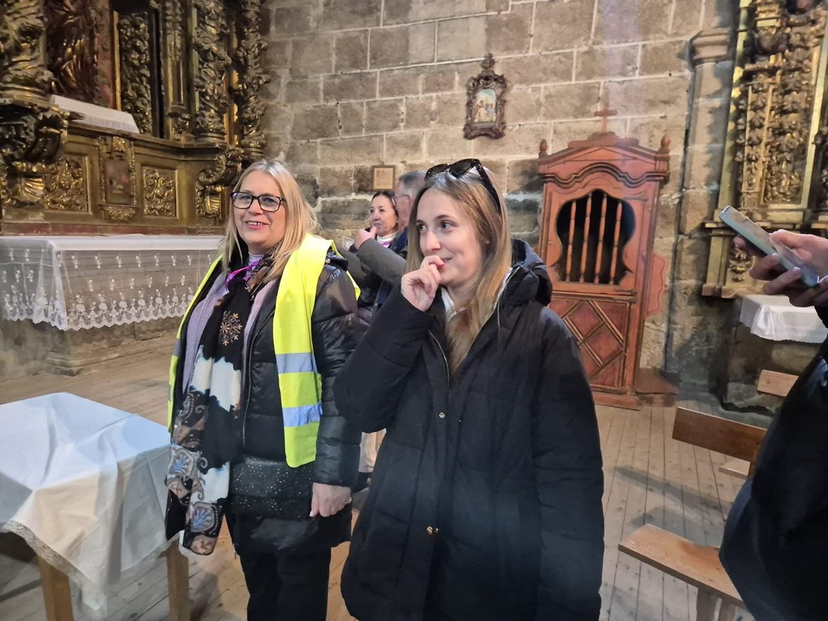 Fiesta de las gargantillas en las ruinas de la ermita de San Blás de Santiago de la Puebla