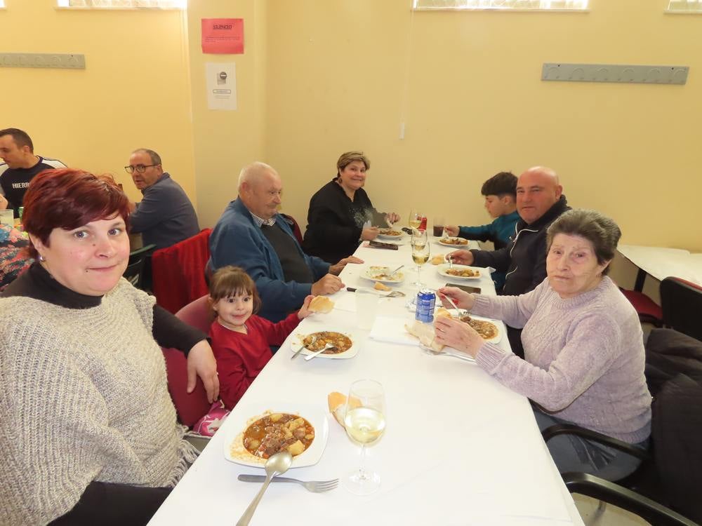 Buen sabor en la segunda jornada festiva de Palaciosrubios en honor a Las Candelas