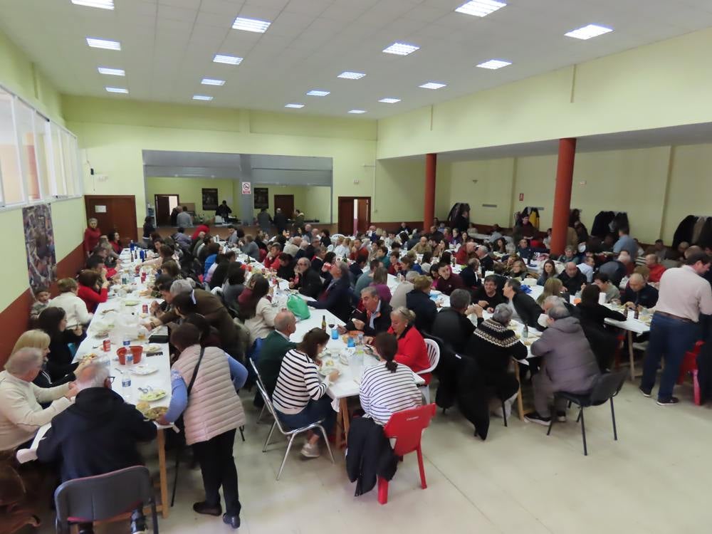 Buen sabor en la segunda jornada festiva de Palaciosrubios en honor a Las Candelas