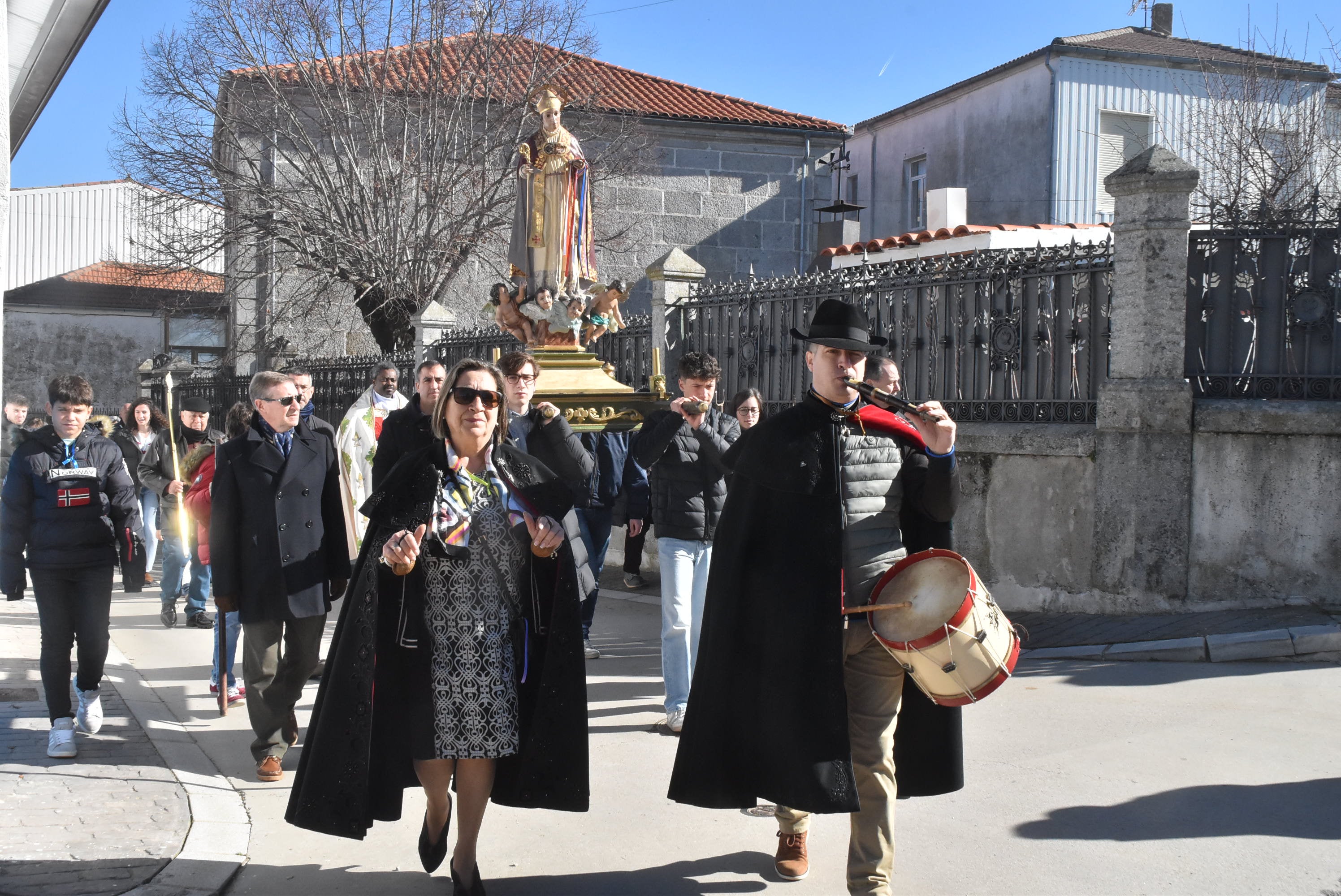 El buen tiempo acompaña a San Blas en su festividad en Fuentes de Béjar