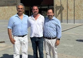 José Luis López -en el centro de la imagen- junto a Javier Teira -a su izquierda-.