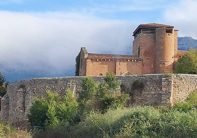 Muralla que rodea el recinto |