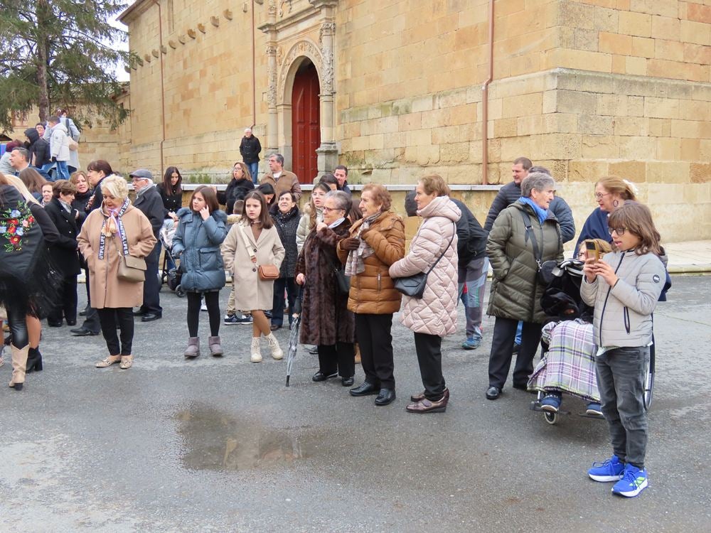 Babilafuente celebra San Blas con misa y bailes charros