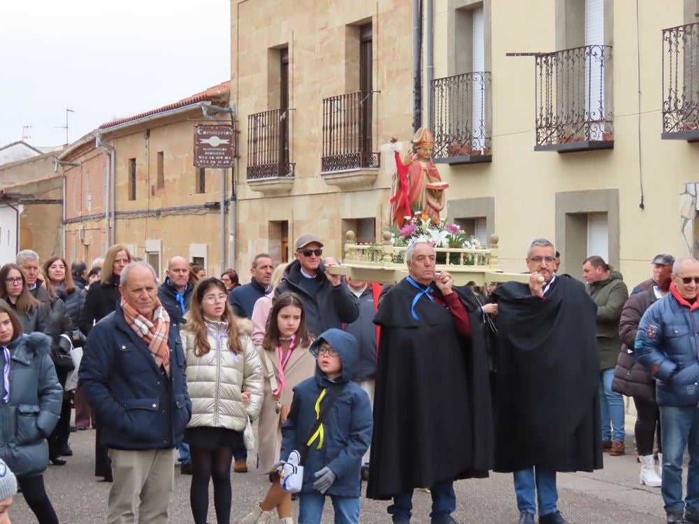 Babilafuente celebra San Blas con misa y bailes charros