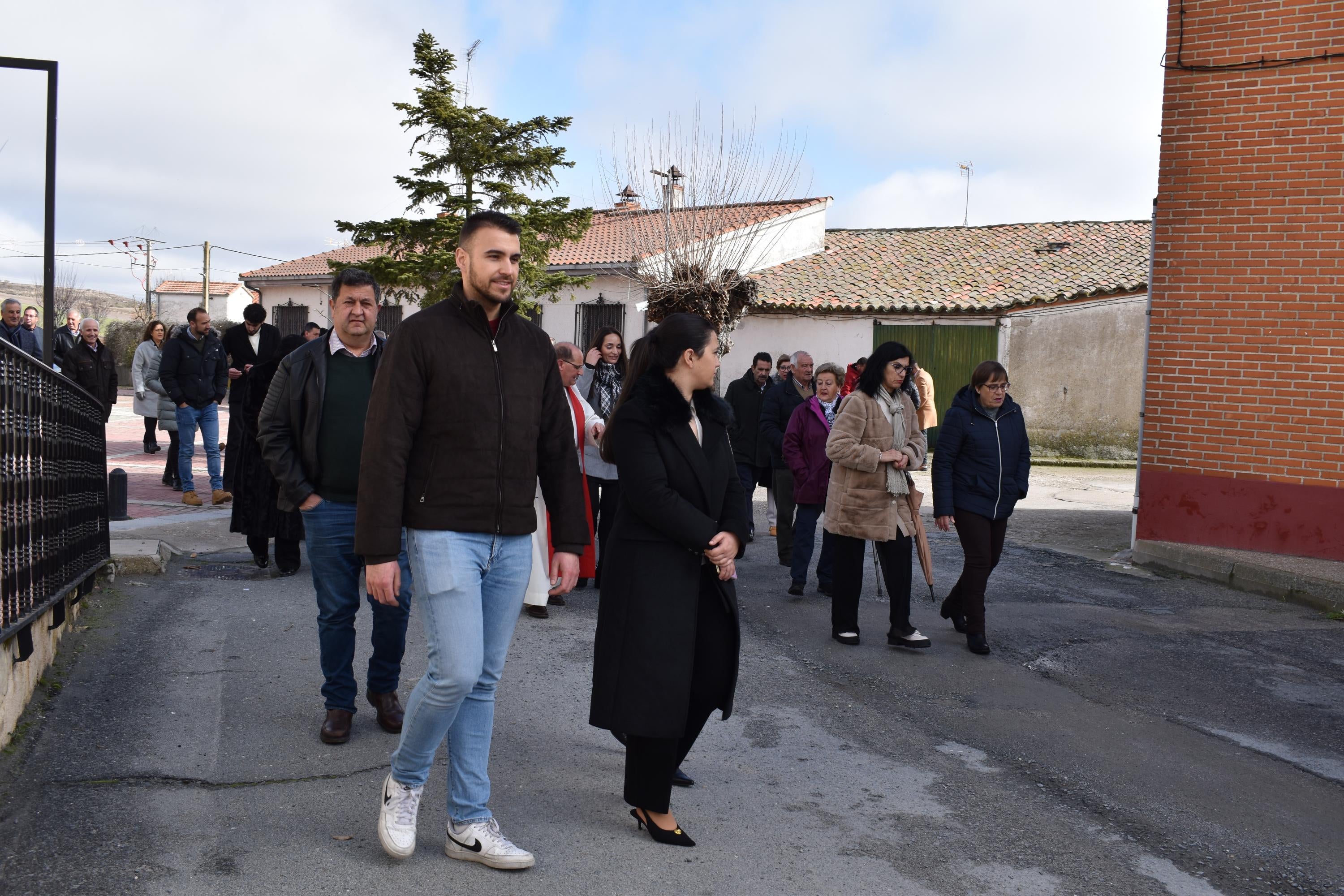 Garcihernández disfruta del día grande de San Blas con la tradicional procesión y tirada de cohetes