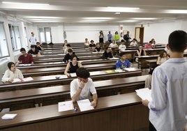 Estudiantes en un aula de la Universidad de Salamanca.