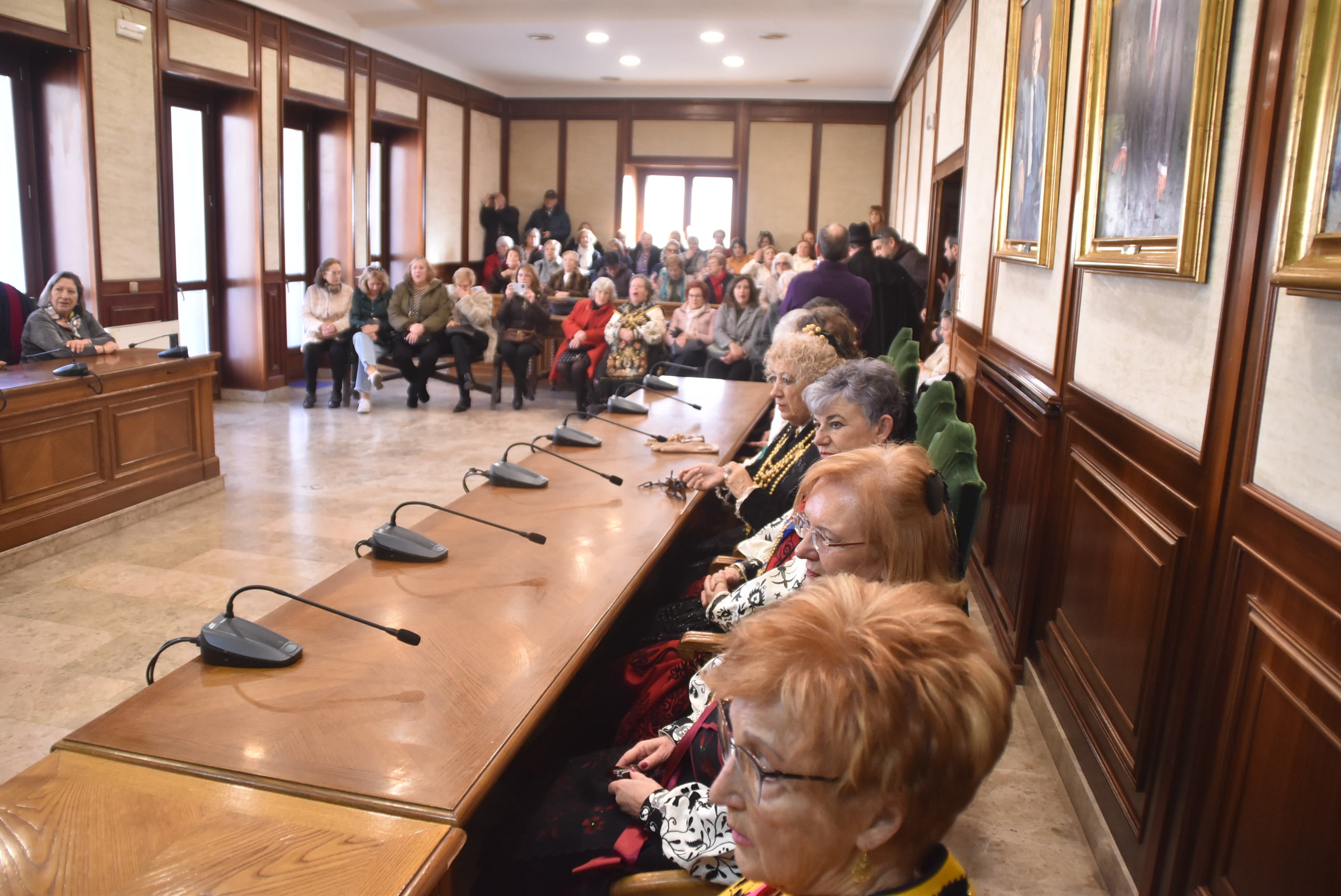 Las águedas de Béjar reclaman talleres textiles para engalanar la ciudad