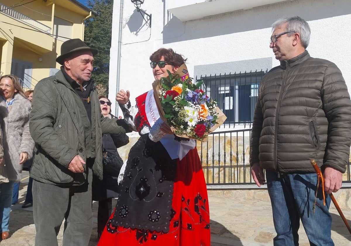 Las mujeres de Puente del Congosto se mantienen fieles a la festividad de las águedas