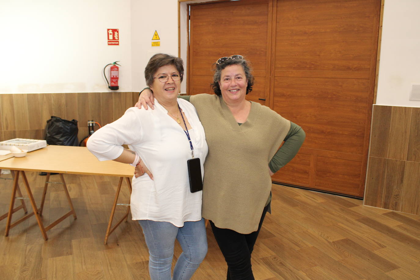 Las mujeres de Santibáñez de Béjar celebran la festividad de Santa Águeda